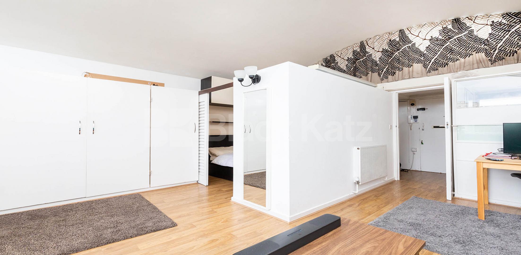 			Studio Apartment, 1 bath, 1 reception Apartment			 Golden Lane Estate , Barbican